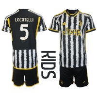 Maglie da calcio Juventus Manuel Locatelli #5 Prima Maglia Bambino 2023-24 Manica Corta (+ Pantaloni corti)